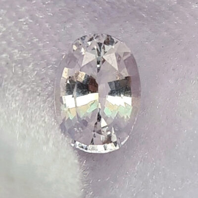 W0007H White Sapphire - 1.27ct