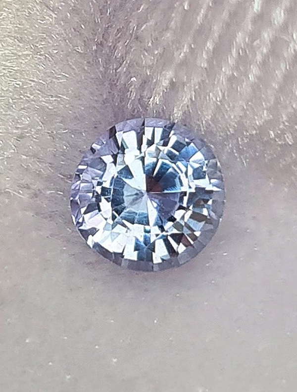 W0006 White Sapphire -0.76ct