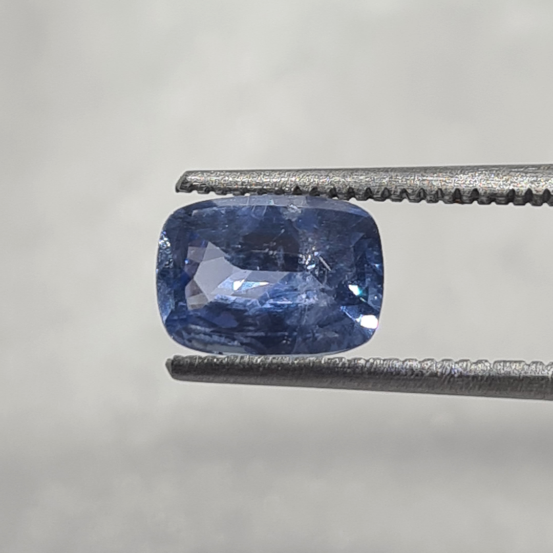 B0001 Blue Sapphire – 1.65ct - Image 3
